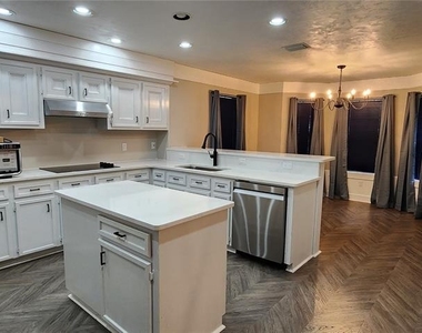 25335 Sw 17th Avenue - Photo Thumbnail 4