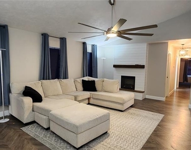 25335 Sw 17th Avenue - Photo Thumbnail 2