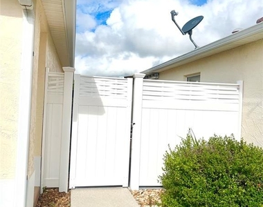 17150 Se 78th Larchmont Court - Photo Thumbnail 44