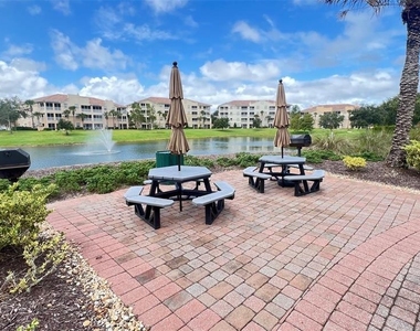 75 Riverview Bend S - Photo Thumbnail 2