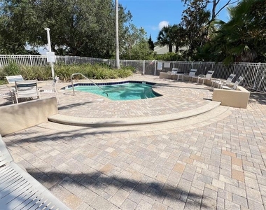 75 Riverview Bend S - Photo Thumbnail 15