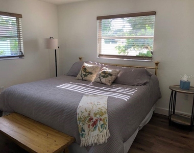 7451 Blaine Way - Photo Thumbnail 13