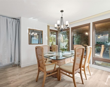 7215 Westmoreland Drive - Photo Thumbnail 17