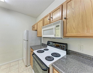 4802 51st Street W - Photo Thumbnail 11