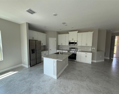 1412 Minneapolis Avenue - Photo Thumbnail 3