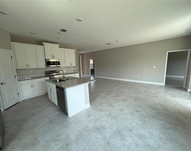 1412 Minneapolis Avenue - Photo Thumbnail 4