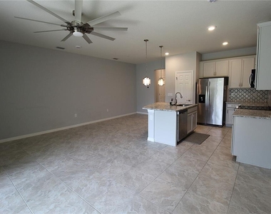 2922 Grand Kemerton Place - Photo Thumbnail 3