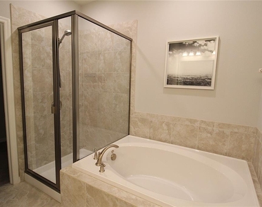 2922 Grand Kemerton Place - Photo Thumbnail 16