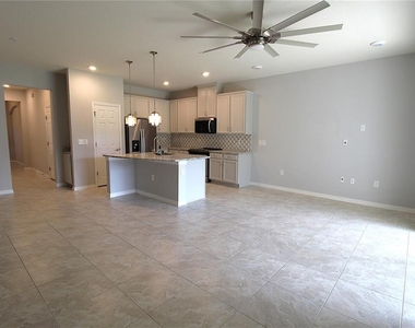 2922 Grand Kemerton Place - Photo Thumbnail 7