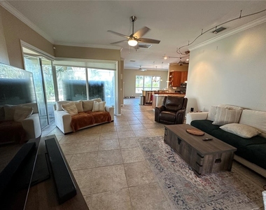 4727 Spinnaker Drive - Photo Thumbnail 6
