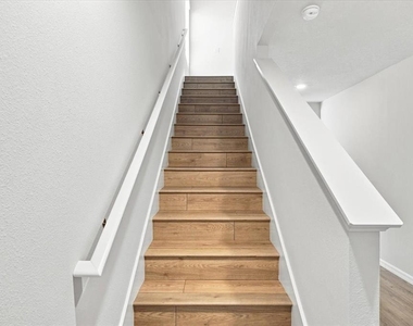 18112 Gander Terrace - Photo Thumbnail 21