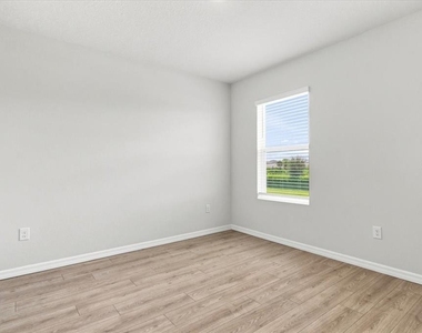18112 Gander Terrace - Photo Thumbnail 37