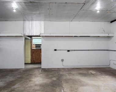 1225 Casabella Drive - Photo Thumbnail 32