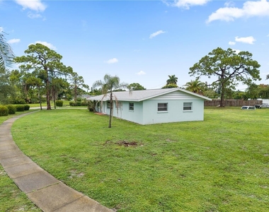 1225 Casabella Drive - Photo Thumbnail 29