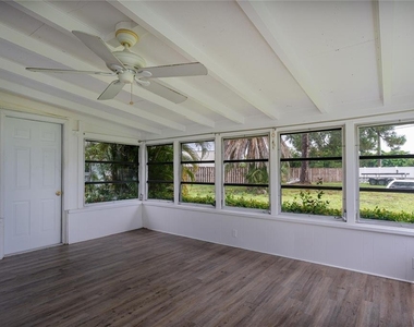 1225 Casabella Drive - Photo Thumbnail 22