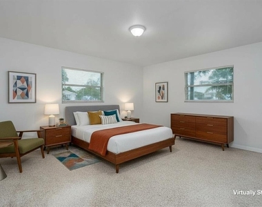 1225 Casabella Drive - Photo Thumbnail 16