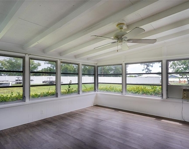 1225 Casabella Drive - Photo Thumbnail 21