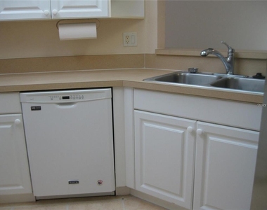 6405 Bay Cedar Lane - Photo Thumbnail 4