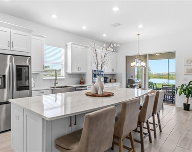 10394 Morning Mist Lane - Photo Thumbnail 18