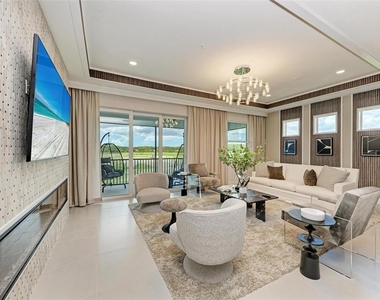 10016 Rembrandt Way - Photo Thumbnail 15