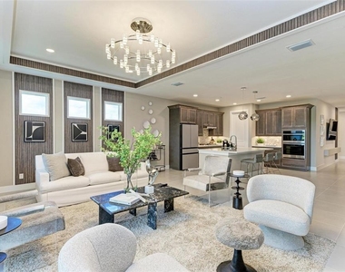 10016 Rembrandt Way - Photo Thumbnail 16