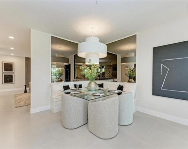 10016 Rembrandt Way - Photo Thumbnail 8