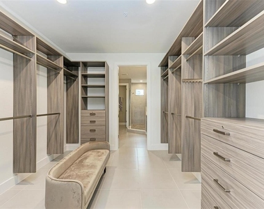 10016 Rembrandt Way - Photo Thumbnail 22