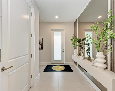 10016 Rembrandt Way - Photo Thumbnail 2