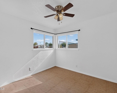 5108 Yvette Avenue - Photo Thumbnail 30