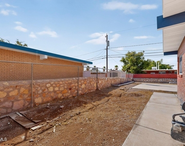 5108 Yvette Avenue - Photo Thumbnail 43