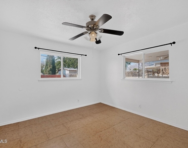 5108 Yvette Avenue - Photo Thumbnail 19