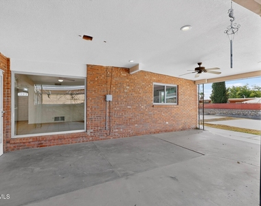 5108 Yvette Avenue - Photo Thumbnail 35