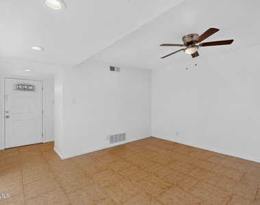 5108 Yvette Avenue - Photo Thumbnail 8