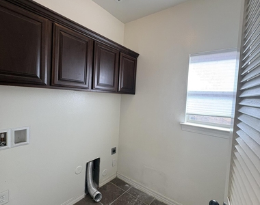 12220 Branell Lane - Photo Thumbnail 17