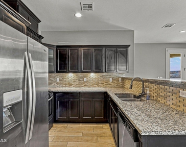 14182 Peyton Edwards Avenue - Photo Thumbnail 8