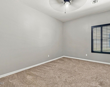 14182 Peyton Edwards Avenue - Photo Thumbnail 18