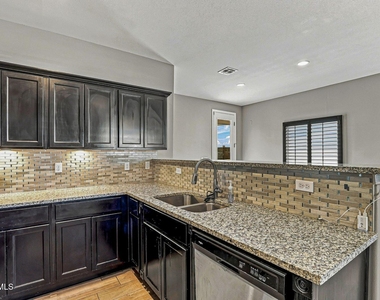 14182 Peyton Edwards Avenue - Photo Thumbnail 7