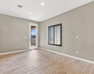 14182 Peyton Edwards Avenue - Photo Thumbnail 4