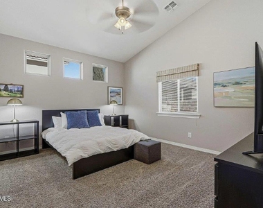 13470 Everingham Street - Photo Thumbnail 10