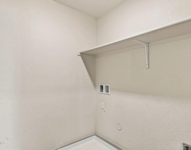 12741 Silver Streak Avenue - Photo Thumbnail 24