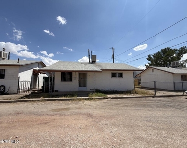 7167 N Loop Drive - Photo Thumbnail 1