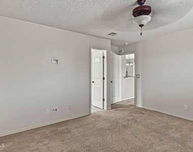 11412 Flor Veronica Drive - Photo Thumbnail 5