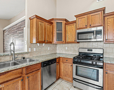 11412 Flor Veronica Drive - Photo Thumbnail 22
