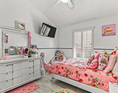4648 Robert Acosta Drive - Photo Thumbnail 20
