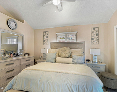 4648 Robert Acosta Drive - Photo Thumbnail 13
