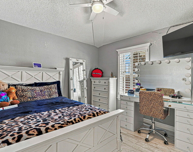 4648 Robert Acosta Drive - Photo Thumbnail 17