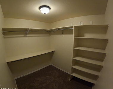 3436 Dana Grey Drive - Photo Thumbnail 21