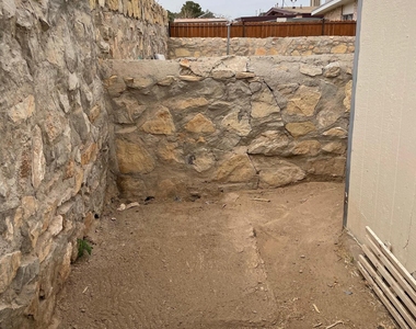 8154 Saint Andrew Lane - Photo Thumbnail 14
