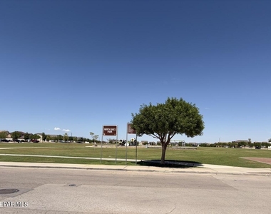 7029 Copper Town Drive - Photo Thumbnail 39