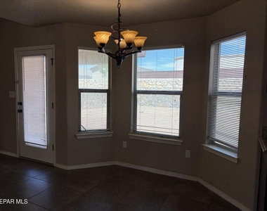 7029 Copper Town Drive - Photo Thumbnail 5